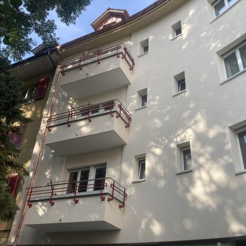 Appartement mansardé dans un immeuble ancien dans un emplacement de choix - Foto 1