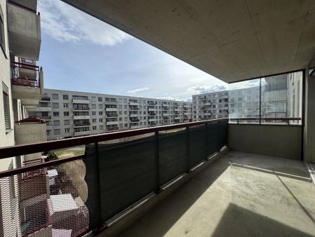 Sehr geräumige 3 Zimmer Genossenschaftswohnung mit Balkon - Photo 2