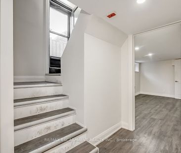 38 Ashford Boulevard #Lower - Photo 1