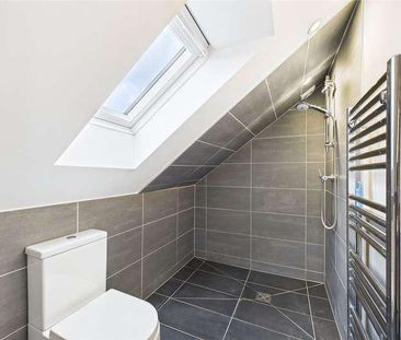 College Glen, Maidenhead, Berkshire, SL6 - Photo 3