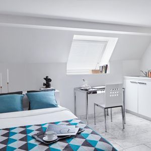Studio Mini, Kitchenette - Serviced Apartment with Weekly Housekeeping Included - Photo 2