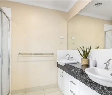 IN TIME FOR SUMMER - Photo 6