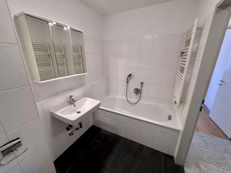 PROVISIONSFREIE 2-ZIMMER-WOHNUNG IN RUHIGER LAGE NAHE MARIAHILFER STRASSE ZU MIETEN! - Photo 4