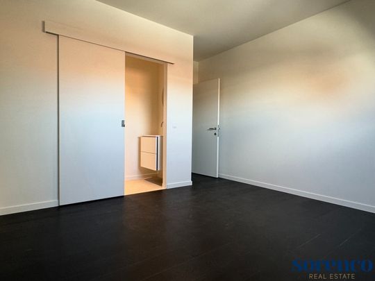 Duplex - Photo 1
