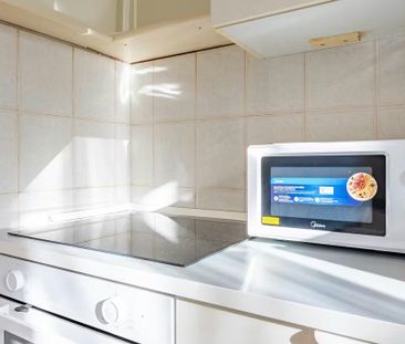 Via Eugenio Donadoni, Milan, Lombardy 20151 - Photo 4