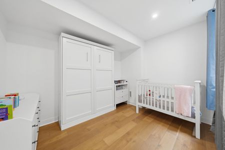 For Lease - 99A Walmer Road, Toronto, Ontario - Photo 4