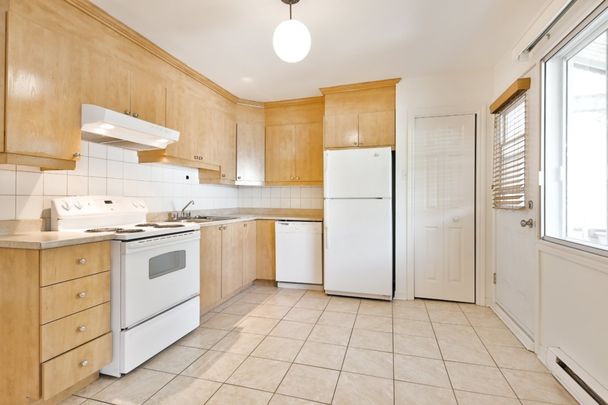 2127 Rue Montgomery, H2K 2R7, H2K 2R7, Montréal - Photo 1