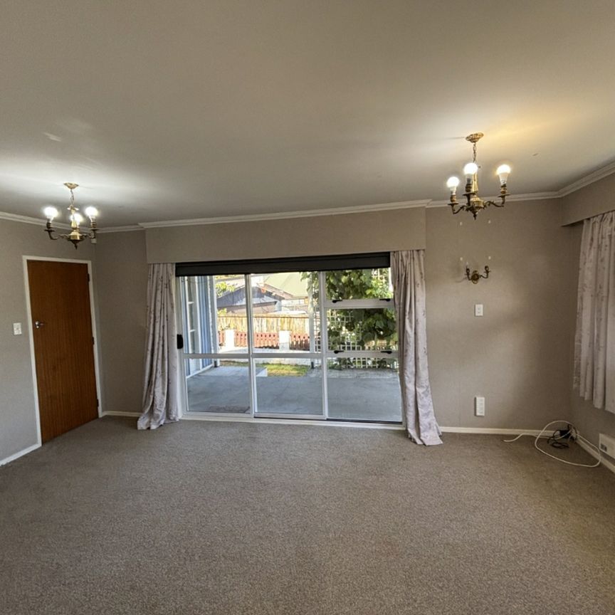 Cool down this summer in your own backyard pool - Photo 1