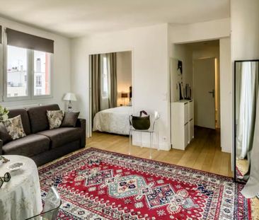 Location Appartement 2 pièces Meublé 36m² PARIS 15ème - Photo 1
