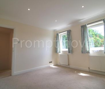 4 bedroom semi-detached house to rent - Photo 5