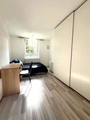 4 bedroom flat share to rent - Photo 4