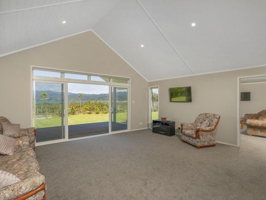 HARBOUR FRONT PARADISE - Photo 1