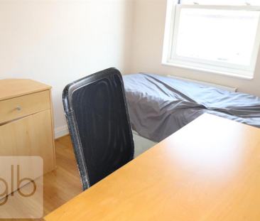 5 bedroom terraced house to rent - Photo 5 | Rentumo
