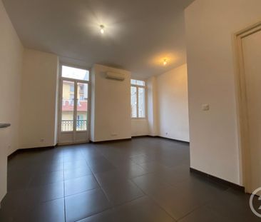 Location Appartement 1 pièce 28m² NICE 06000 - Photo 2