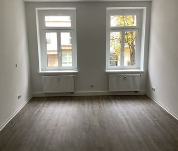 Frisch sanierte 2-Zimmer-Wohnung sucht Mieter - Photo 1