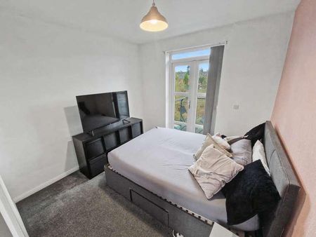 Radcliffe New Road, Radcliffe, M26 - Photo 5