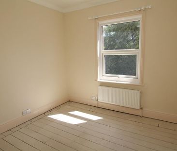 2 bedroom semi-detached house to rent - Photo 3