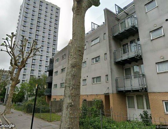Room in a Shared Flat, Addiscombe Grove, CR0 - Photo 1
