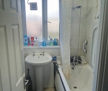 Room in a Shared Flat, Bernard Shaw House, NW10 - Photo 6