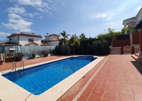 Alquiler de casa o chalet independiente en Coin