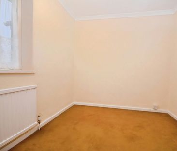 Terraced House to rent on - Photo 4