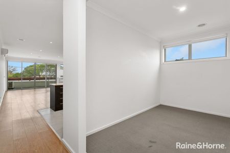 Spacious Apartment Living in a Central Location - Photo 3