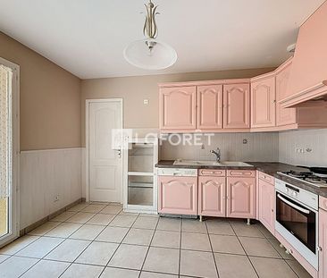 Maison T6 Saint-Georges-sur-Renon à louer - Photo 2
