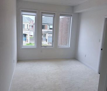 For Lease - 3210 Crystal Drive, Oakville, Ontario - Photo 6