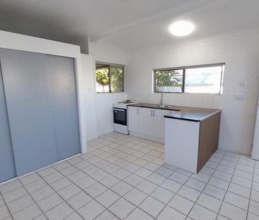 Stylish, Low-Maintenance Living in the Heart of Pimlico - Photo 1