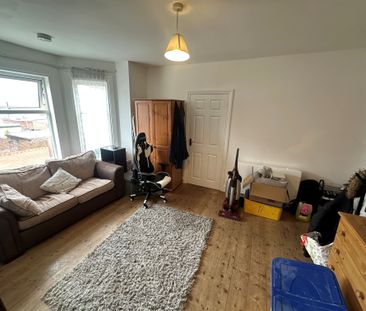 Arundel Road, Great Yarmouth - Photo 1