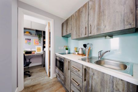 2-Bed Apartment Plus - Photo 2