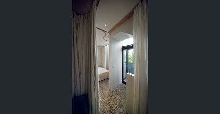 SUPERB ARCHITECT DESIGN HOME/OFFICE IN DESIRABLE LOCATION - Photo 4