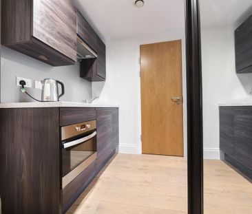 Studio to rent - Photo 3