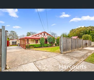 28 Merlin Crescent, Ferntree Gully, Vic 3156 - Photo 1