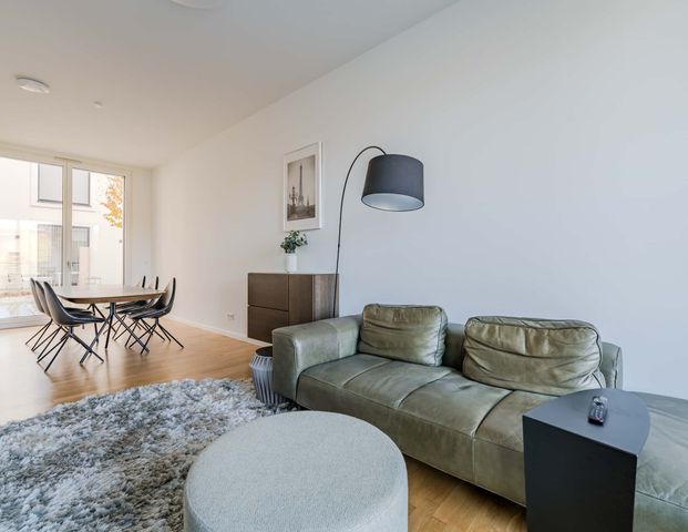 Nice and lovely waterfront apartment in quiet street (Berlin) - Foto 1