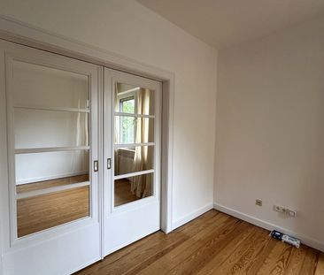 Renovierte, ruhige 3- Zi. Altbauwohnung mit Charme - Balkon, Terras... - Foto 1