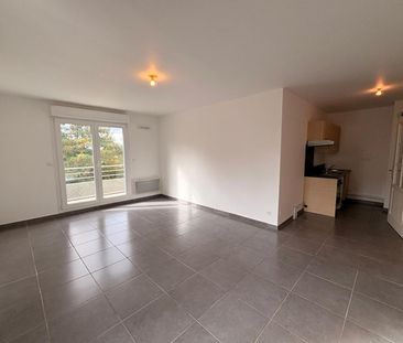 Location Appartement 2 pièces 41m² JOUE LES TOURS 37300 - Photo 2