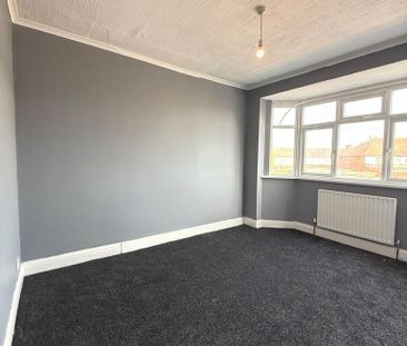 4 bedroom terraced house to rent - Photo 4