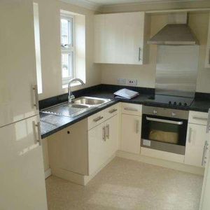 Corallion Court, Kirtleton Avenue, Weymouth, DT4 - Photo 2