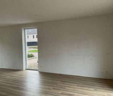 Churchilllaan 1 - Photo 1