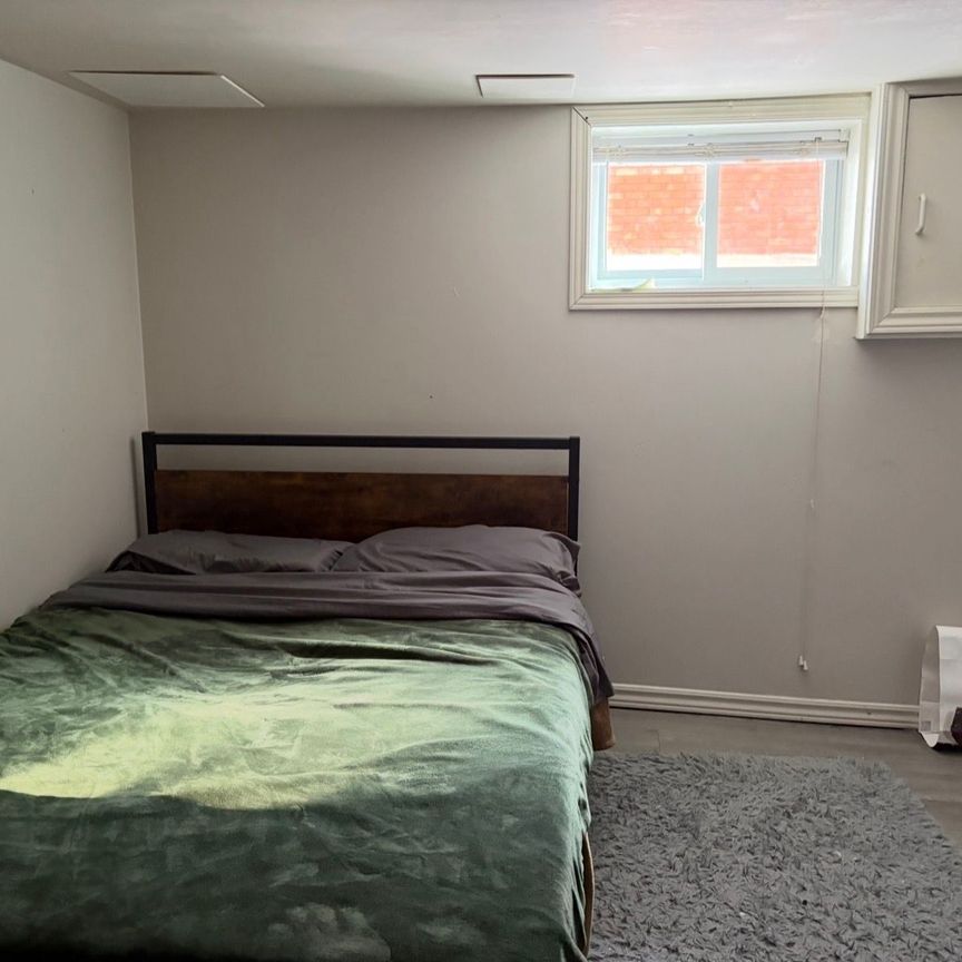 For Lease - 32 Seneca Street, Glebe - Ottawa East and Area, Ontario - Photo 1