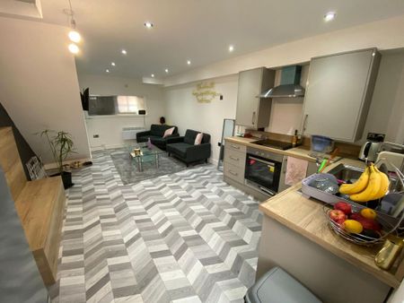 Bird's Nest - 6 Bedroom 6 Bathroom & No DepositLoughborough - Photo 4