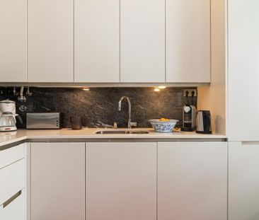 2 room luxury Apartment for rent in Lisbon, Portugal - Photo 5