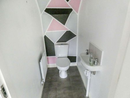 Lindsay Street, Hetton-le-Hole, Houghton Le Spring, Tyne and Wear, DH5 9AT - Photo 5