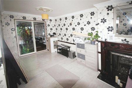 2 bedroom semi-detached house to rent - Photo 2