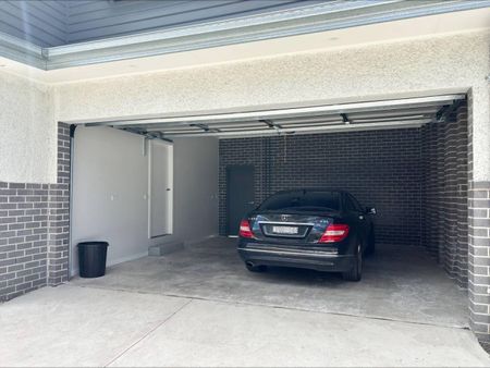 Private quiet lifestyle in Glenroy prime location - Photo 5