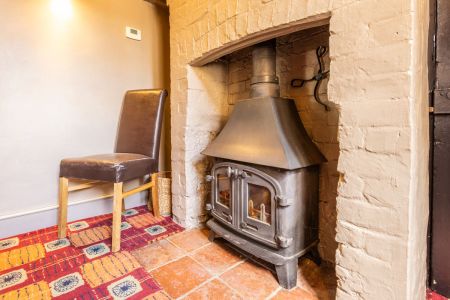 Willoughby, Rugby - Photo 3