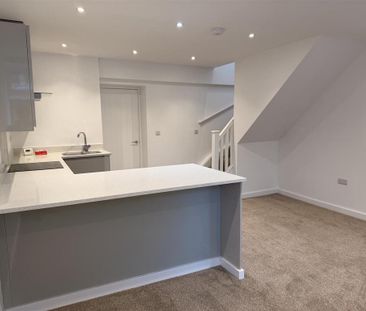 2 bedroom maisonette to rent - Photo 5