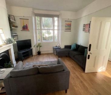 Room in a Shared House, Askew Road, W12 - Photo 1