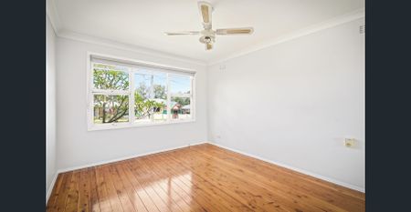 Spacious four- bedroom family home in Cambridge Park - Photo 4